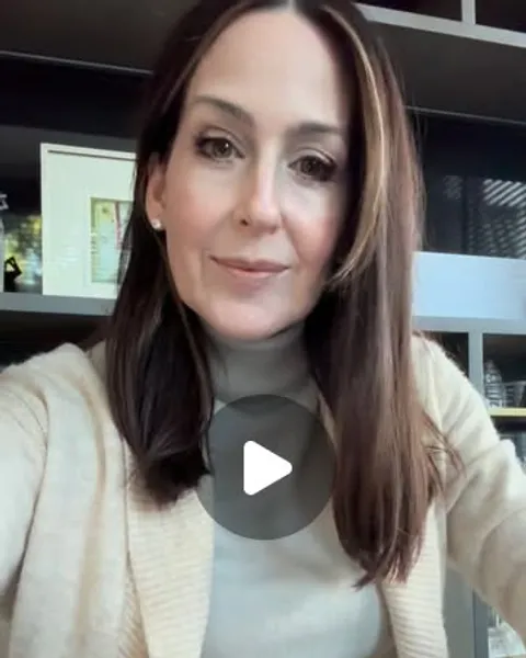 Reel de Karina Herrera en Instagram